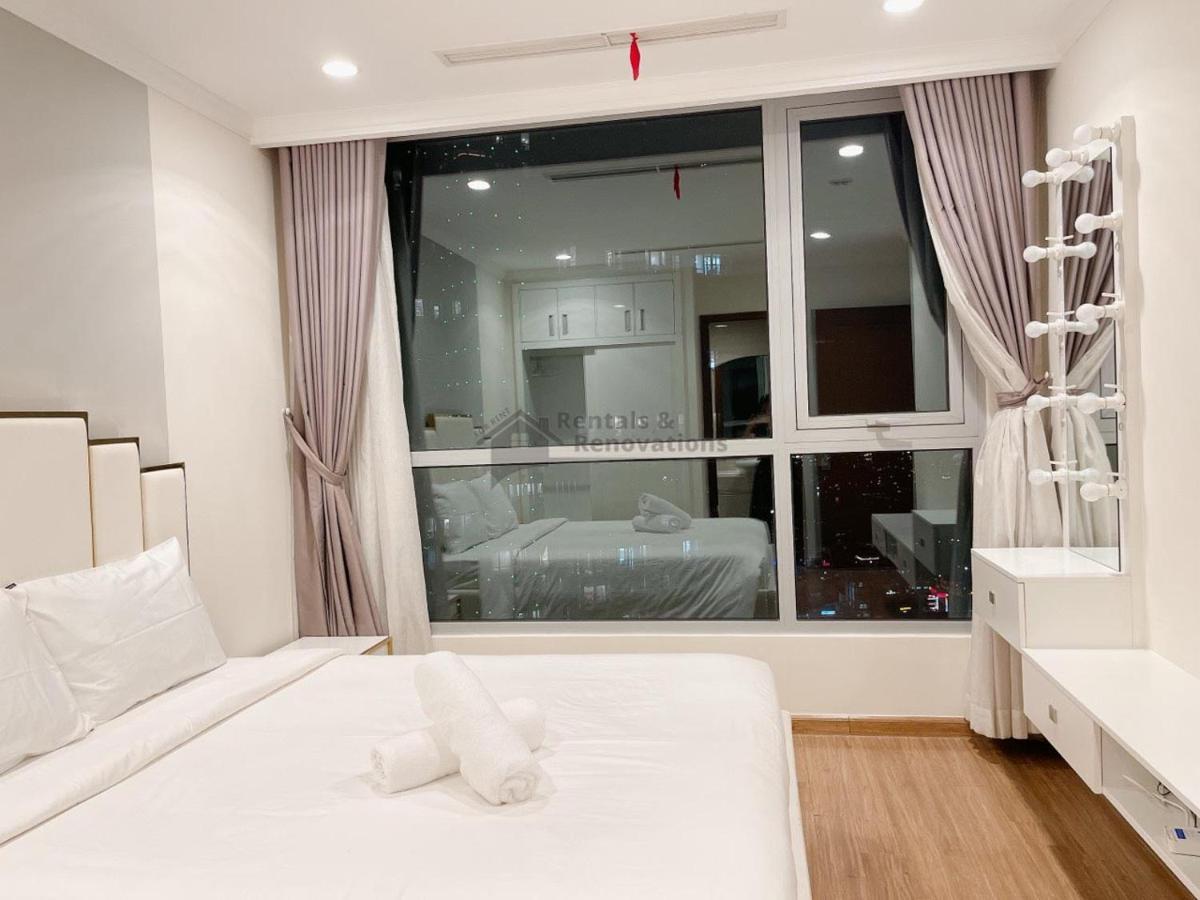 Landmark 81 Luxury Apartments: Iconic Skyscraper Living Apartment *
