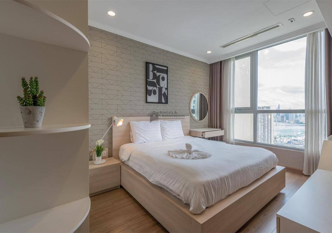 Landmark 81 Luxury Apartments: Iconic Skyscraper Living
